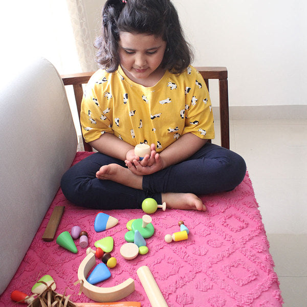24-Piece Wooden Pretend Play Set with Peg Dolls (3 Years+)