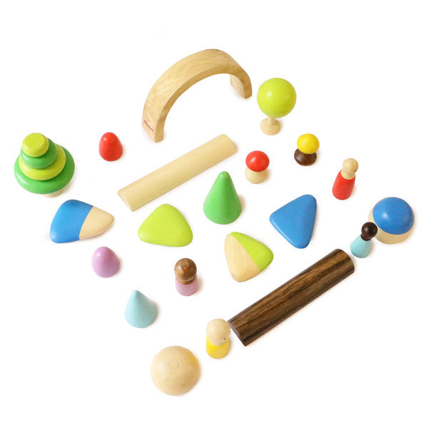 24-Piece Wooden Pretend Play Set with Peg Dolls (3 Years+)